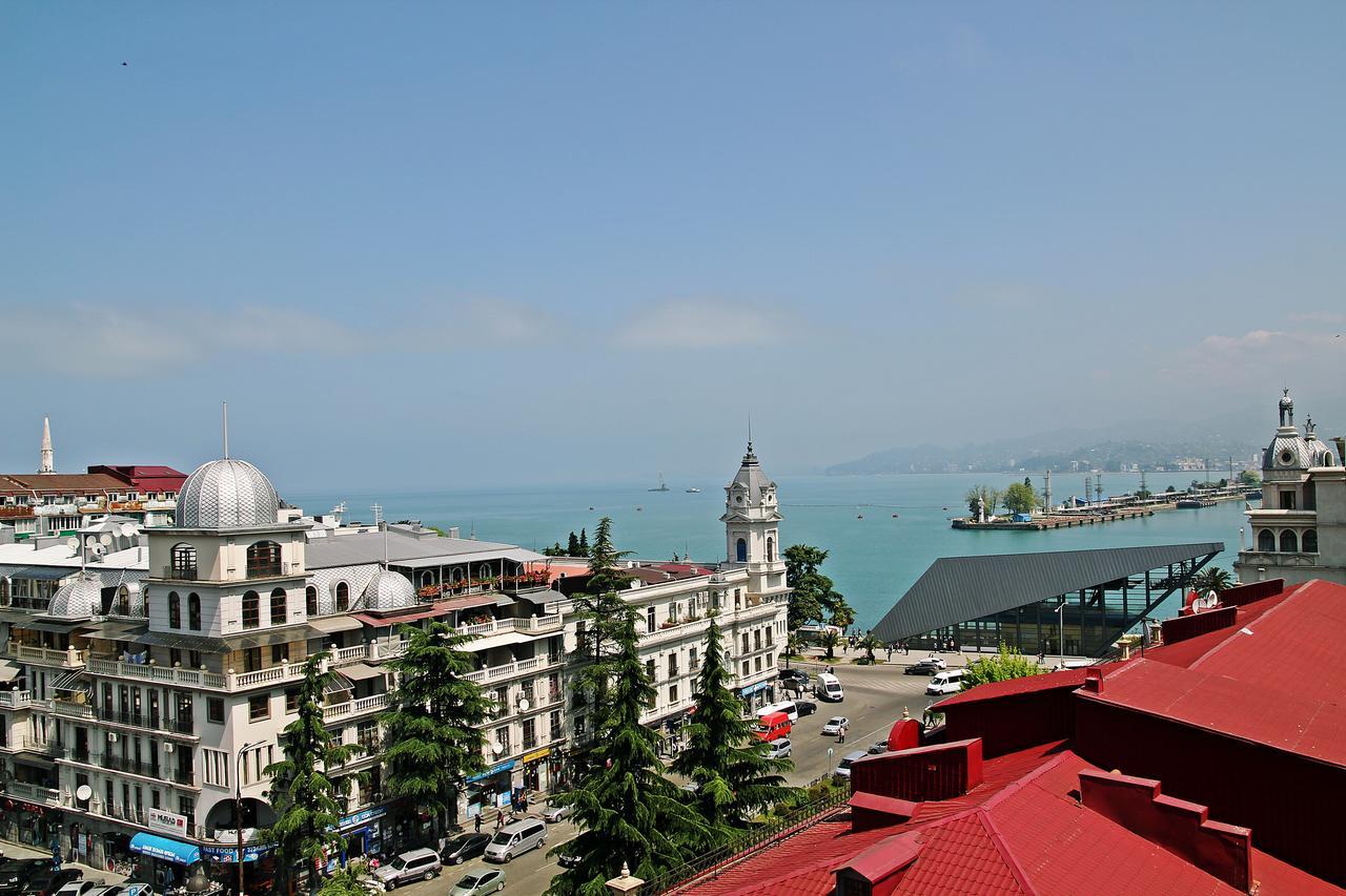 Mardi Plaza Hotel Батумі Екстер'єр фото