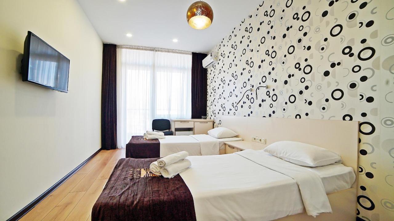 Mardi Plaza Hotel Батумі Екстер'єр фото