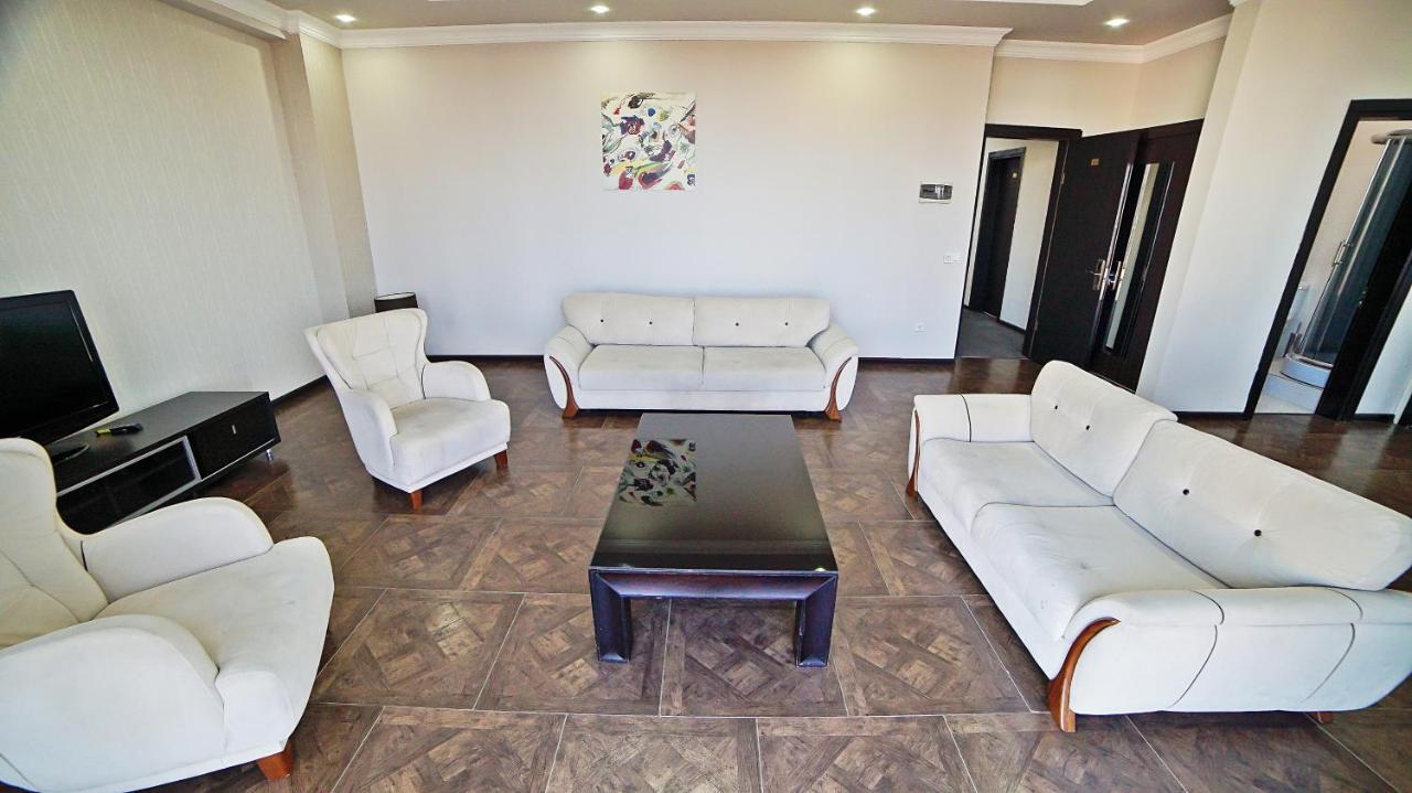 Mardi Plaza Hotel Батумі Екстер'єр фото