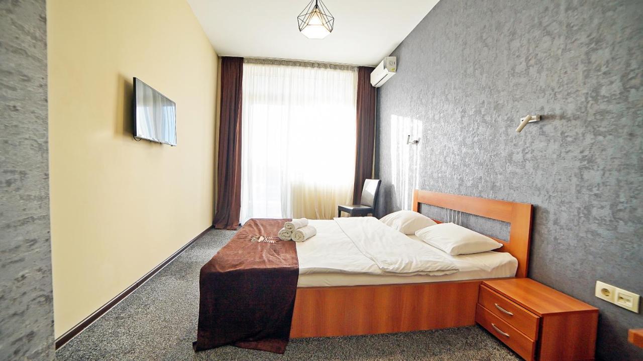 Mardi Plaza Hotel Батумі Екстер'єр фото