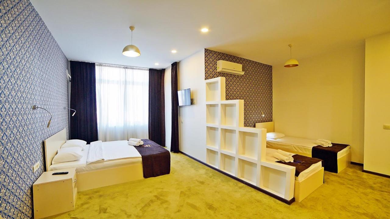 Mardi Plaza Hotel Батумі Екстер'єр фото