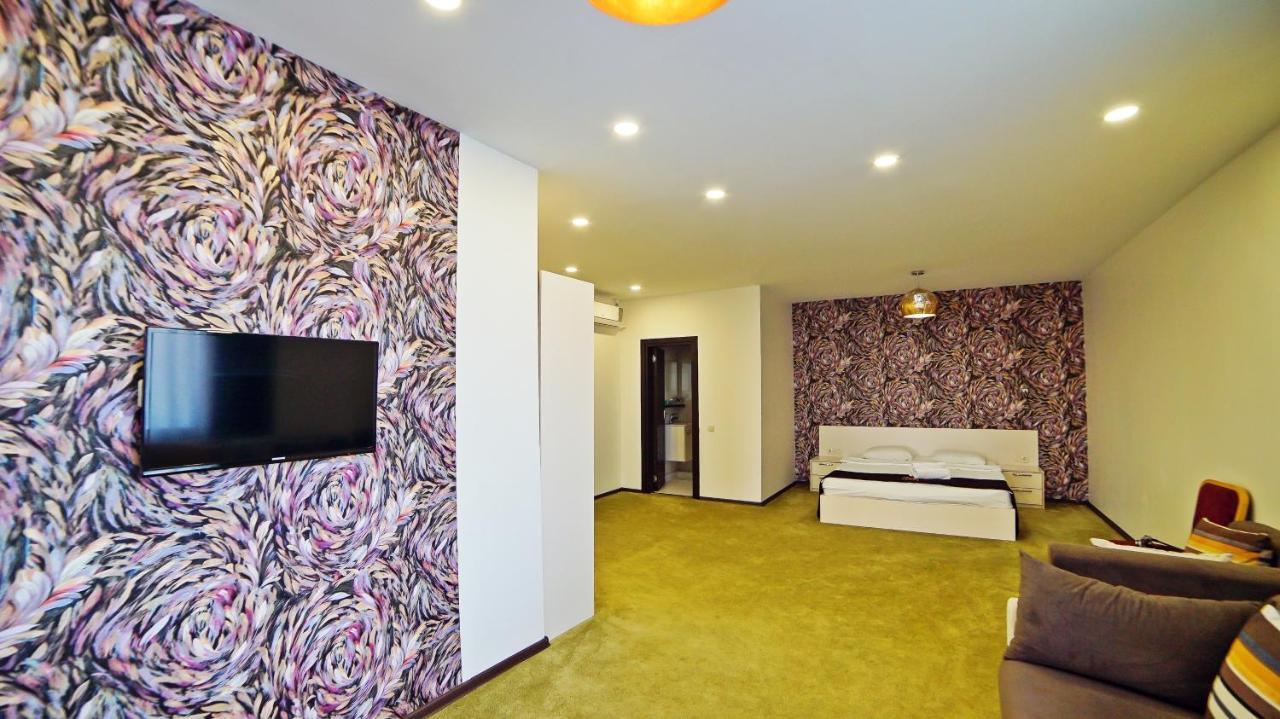 Mardi Plaza Hotel Батумі Екстер'єр фото