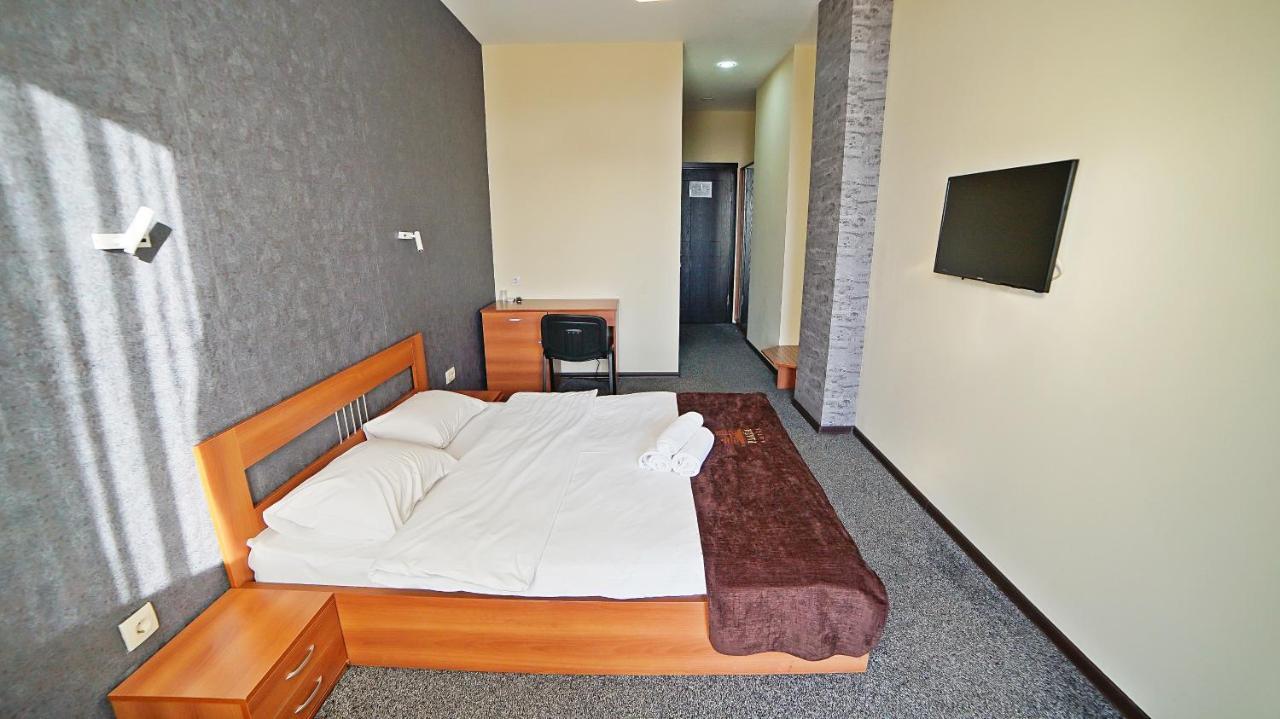 Mardi Plaza Hotel Батумі Екстер'єр фото